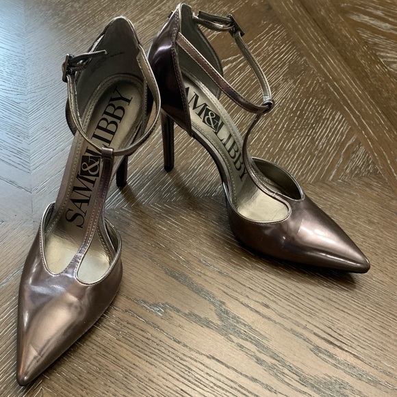 Sam & Libby metallic silver pointed 4.25” heels size 8 - Picture 1 of 17